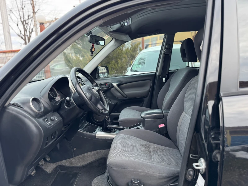 Toyota Rav4 2.0D4D* 4x4* FaceLift, снимка 8 - Автомобили и джипове - 53539597