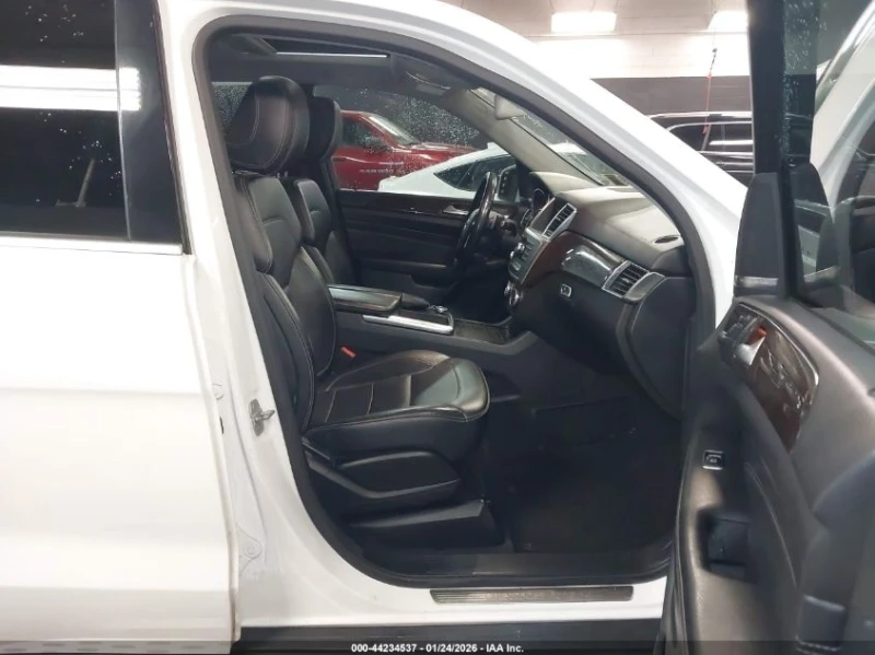 Mercedes-Benz ML 350 3.5l 4Matic, снимка 5 - Автомобили и джипове - 53592293