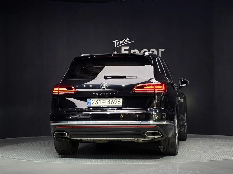 VW Touareg 3.0 Automatic, снимка 4 - Автомобили и джипове - 55730522