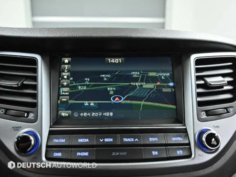 Hyundai Tucson 2.0 4WD STYLE SPECIAL, снимка 17 - Автомобили и джипове - 55733127