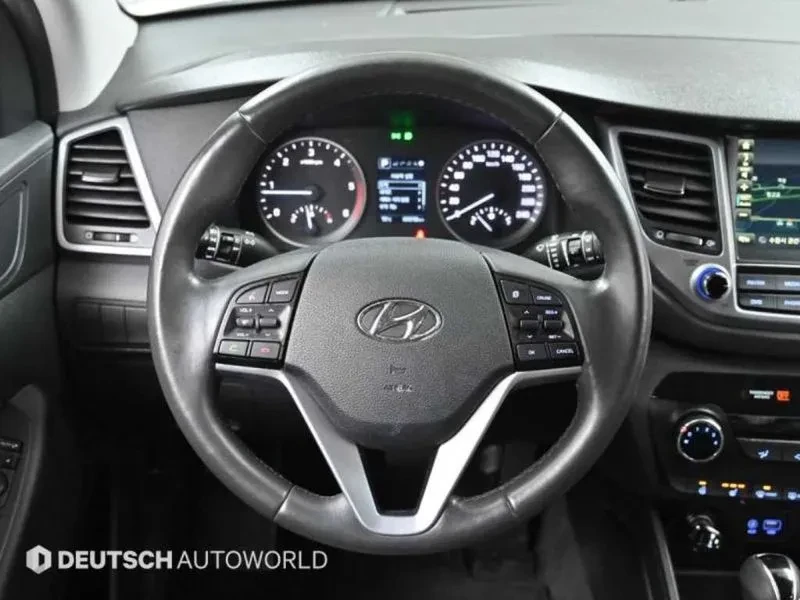 Hyundai Tucson 2.0 4WD STYLE SPECIAL, снимка 13 - Автомобили и джипове - 55733127
