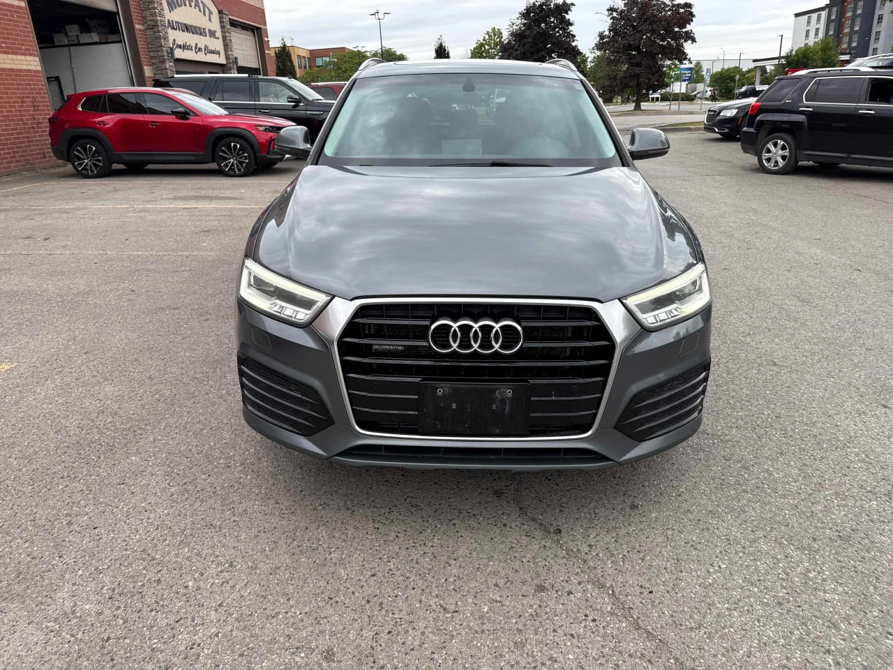 Audi Q3 * CARFAX * АВТО КРЕДИТ * ЦЕНА ДО БГ! - изображение 2
