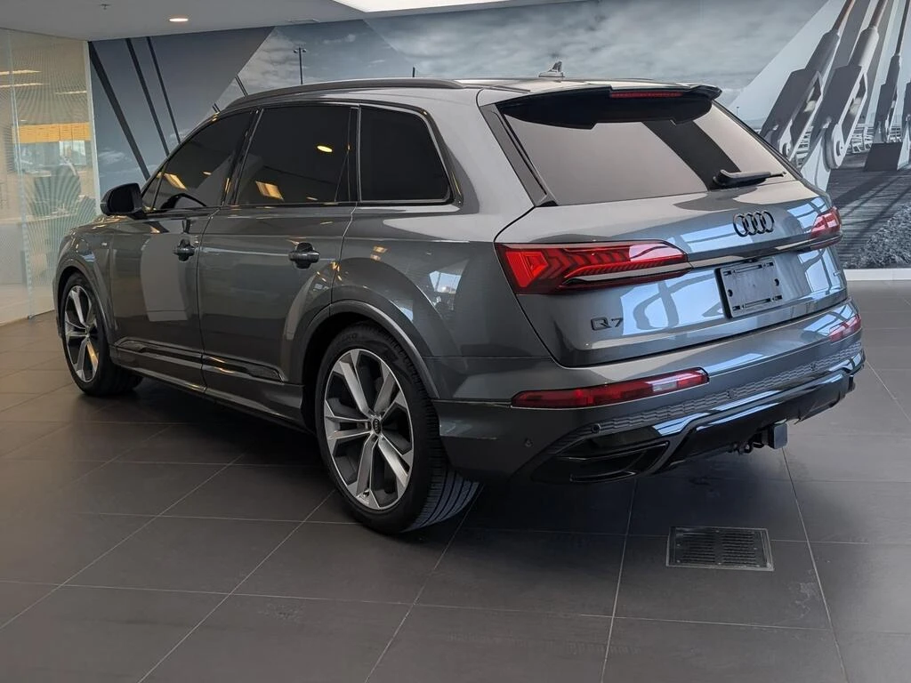 Audi Q7 55TFSI Technik* Black Optics* CARFAX* Без инцидент - изображение 6