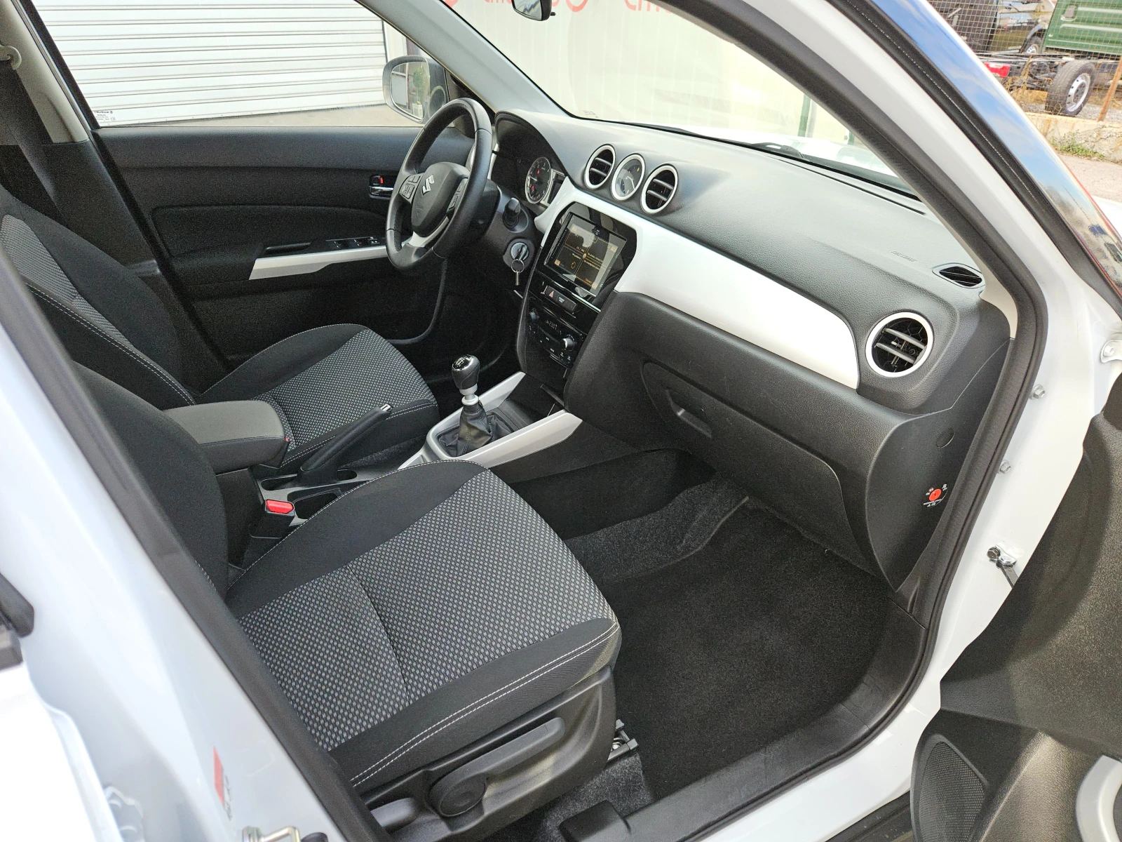 Suzuki Vitara 1.6D/6��/LED/������/ACC/NAVI/������/EURO 6/��� | Mobile.bg � ����������� 15