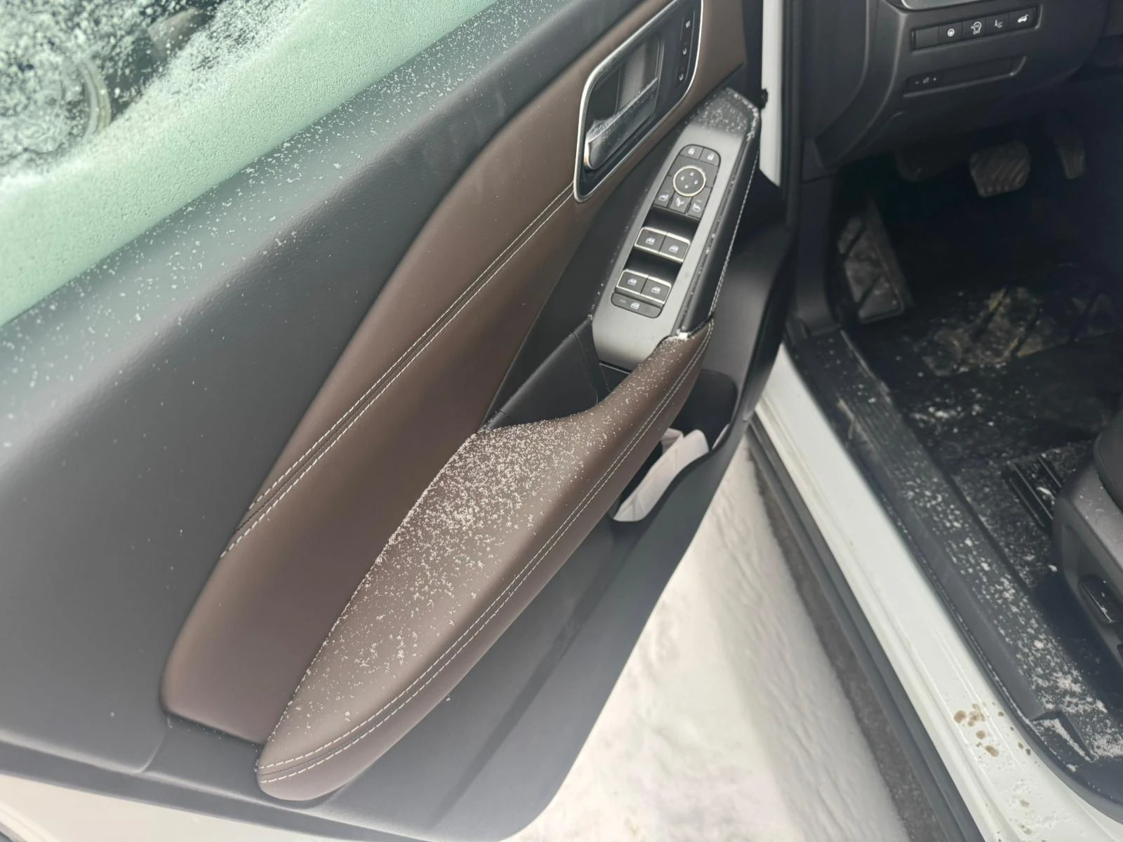 Nissan Qashqai 1.3HYBRID TEKNA 14000KM - изображение 9