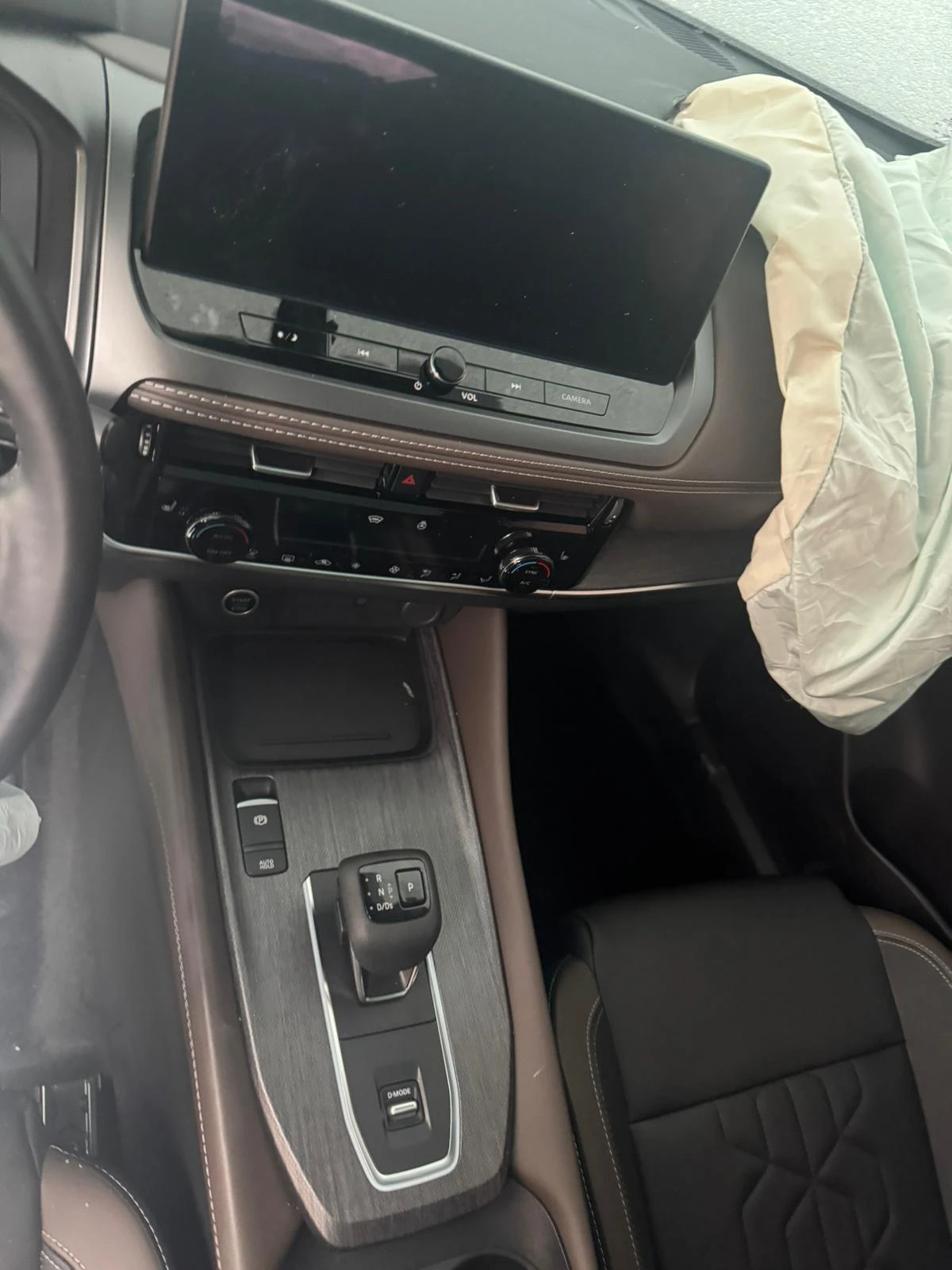 Nissan Qashqai 1.3HYBRID TEKNA 14000KM - изображение 6