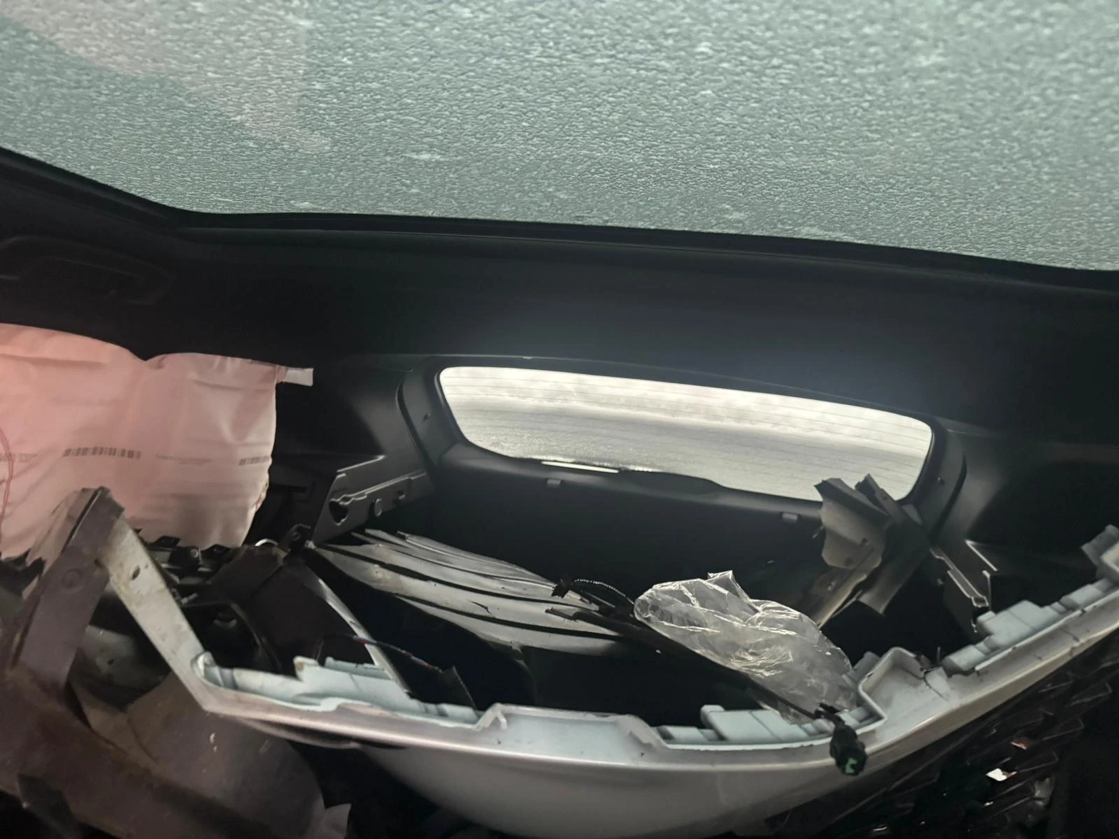 Nissan Qashqai 1.3HYBRID TEKNA 14000KM - изображение 10