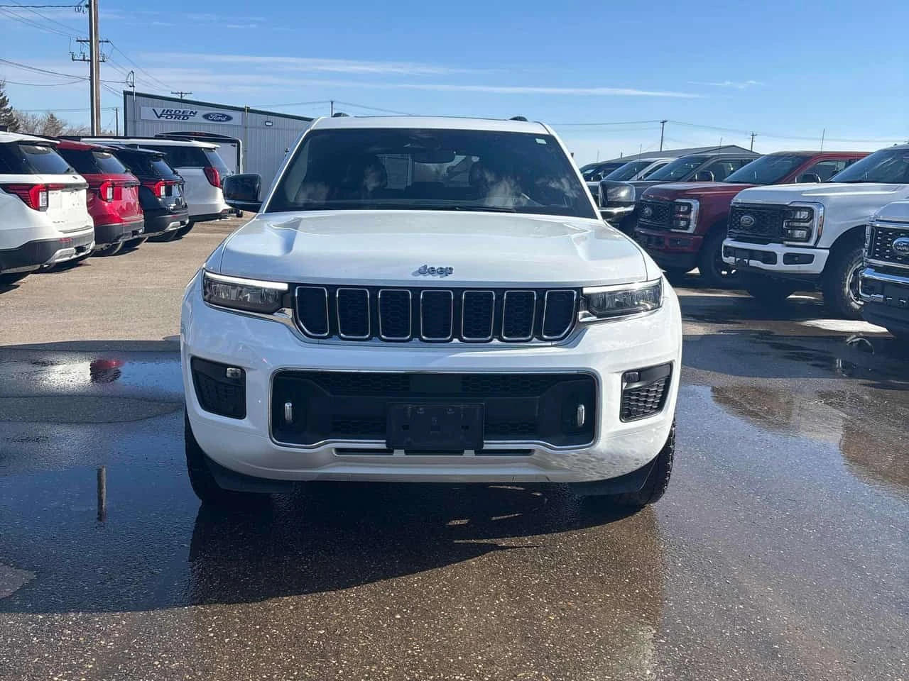 Jeep Grand cherokee * Overland * CARFAX * ЦЕНА ДО БГ, снимка 2 - Автомобили и джипове - 53976433