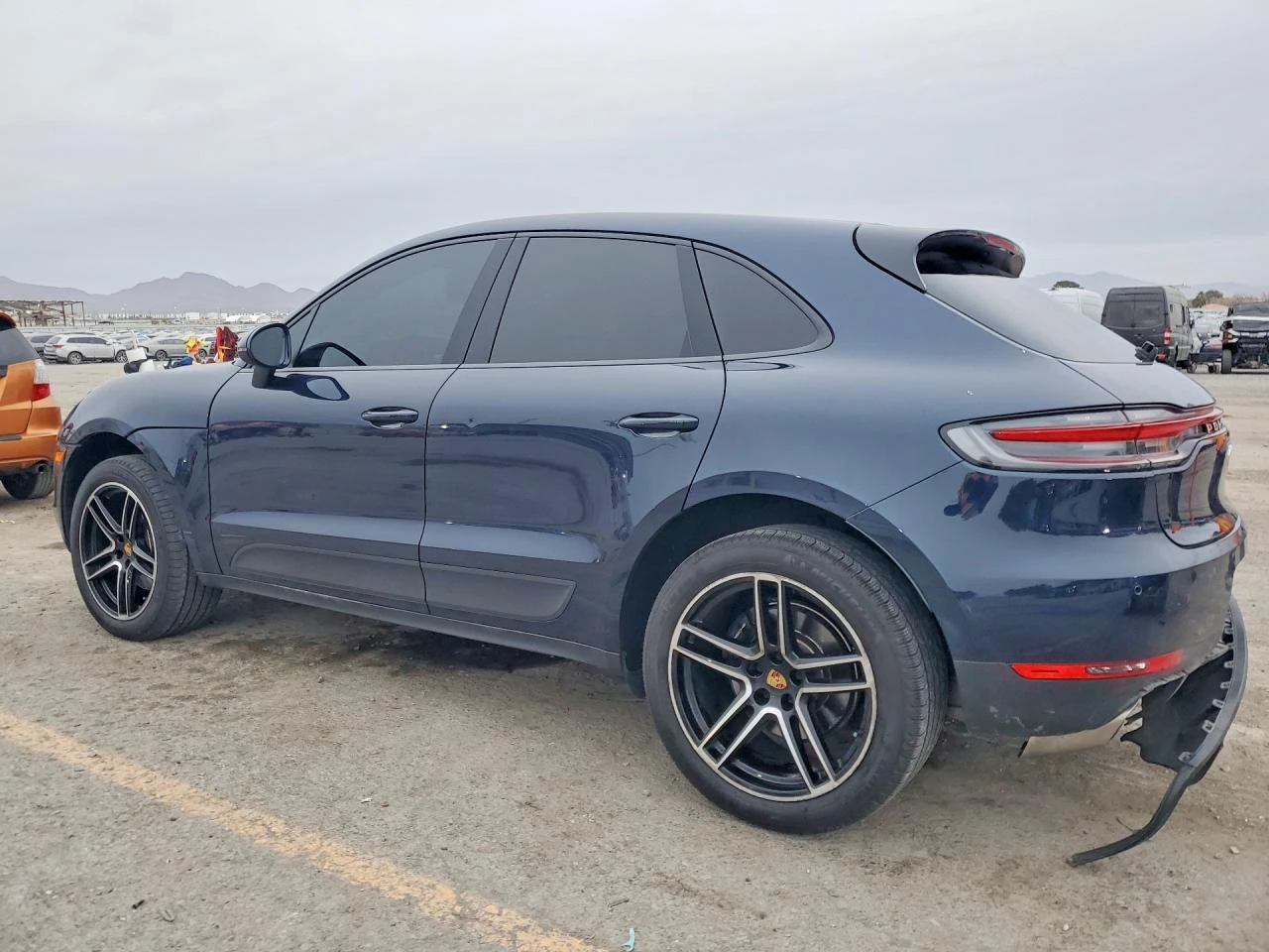 Porsche Macan 2.0l* AWD, снимка 2 - Автомобили и джипове - 54009971