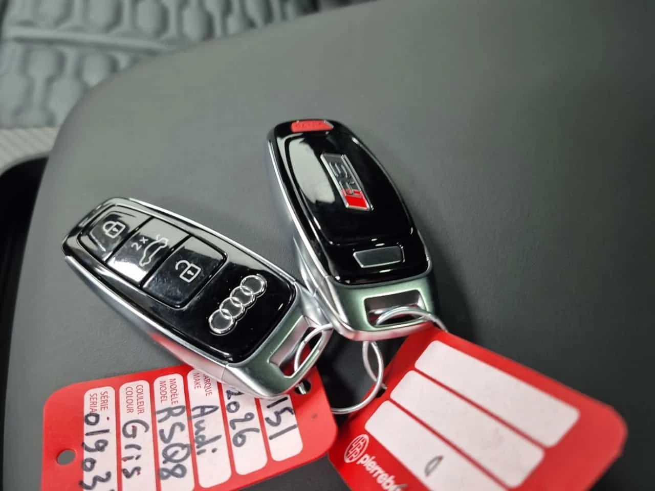 Audi RSQ8 PERFORMANCE| HUD| 360| 2 �����| CARFAX|  | Mobile.bg � ����������� 17