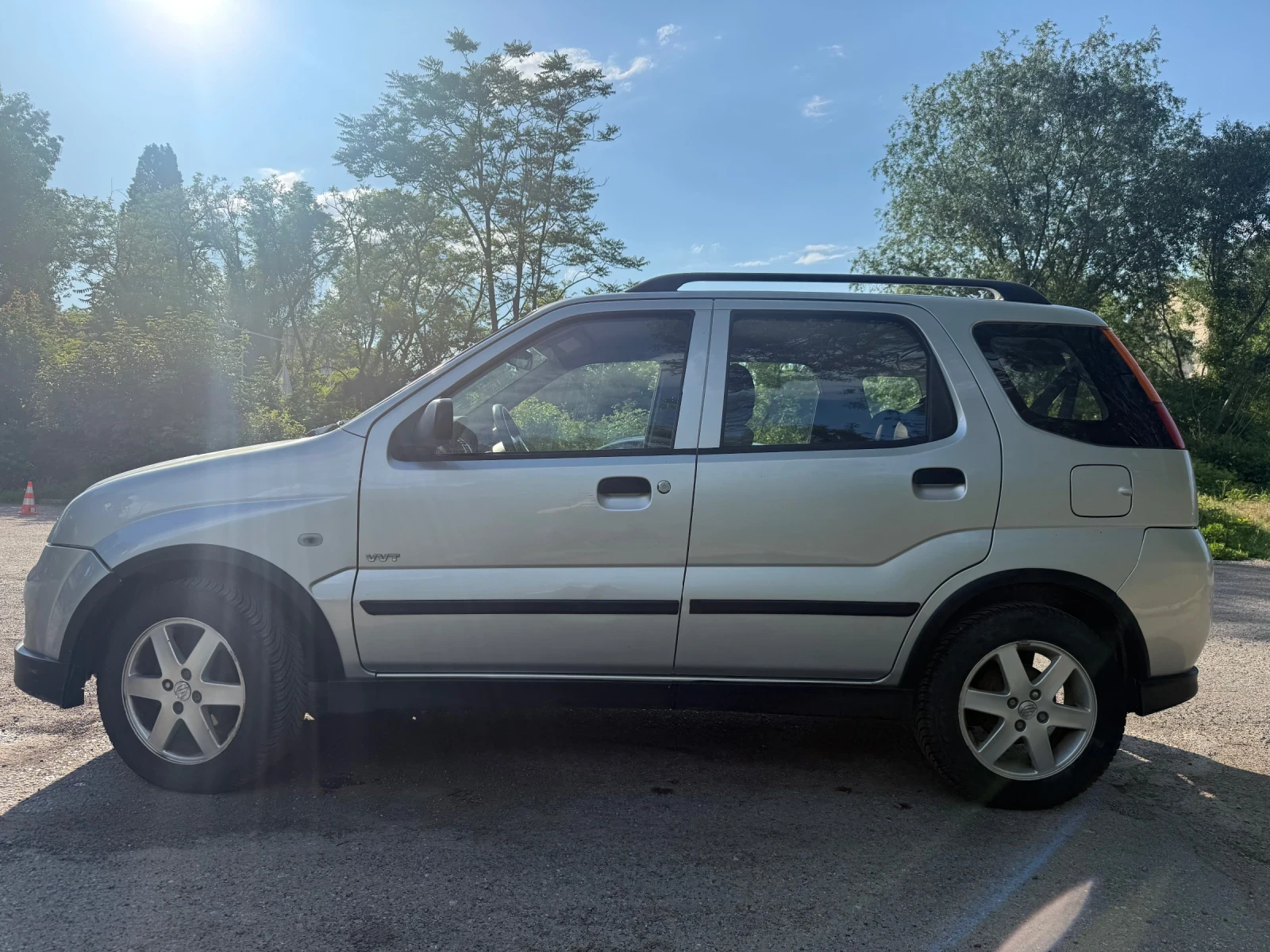 Suzuki Ignis, снимка 4 - Автомобили и джипове - 55006123