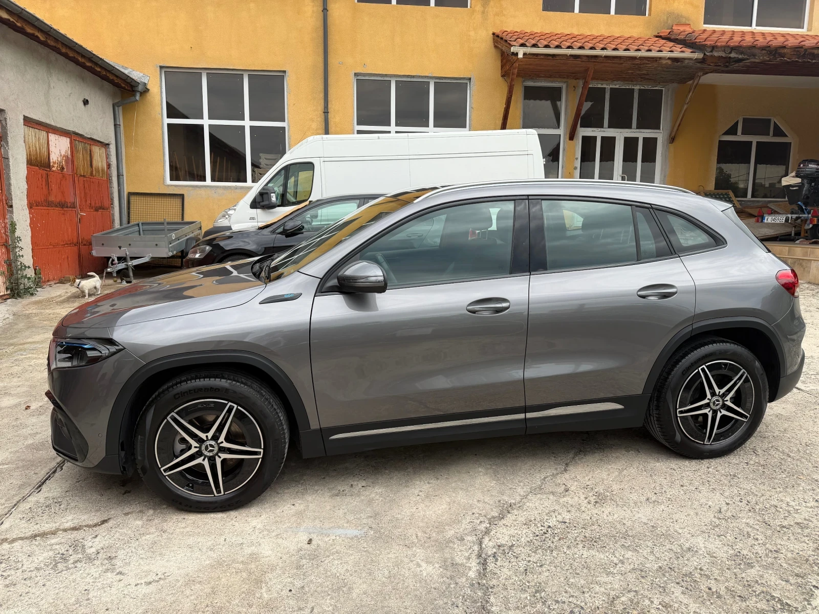 Mercedes-Benz EQA 250 PREMIUM, снимка 5 - Автомобили и джипове - 55102377