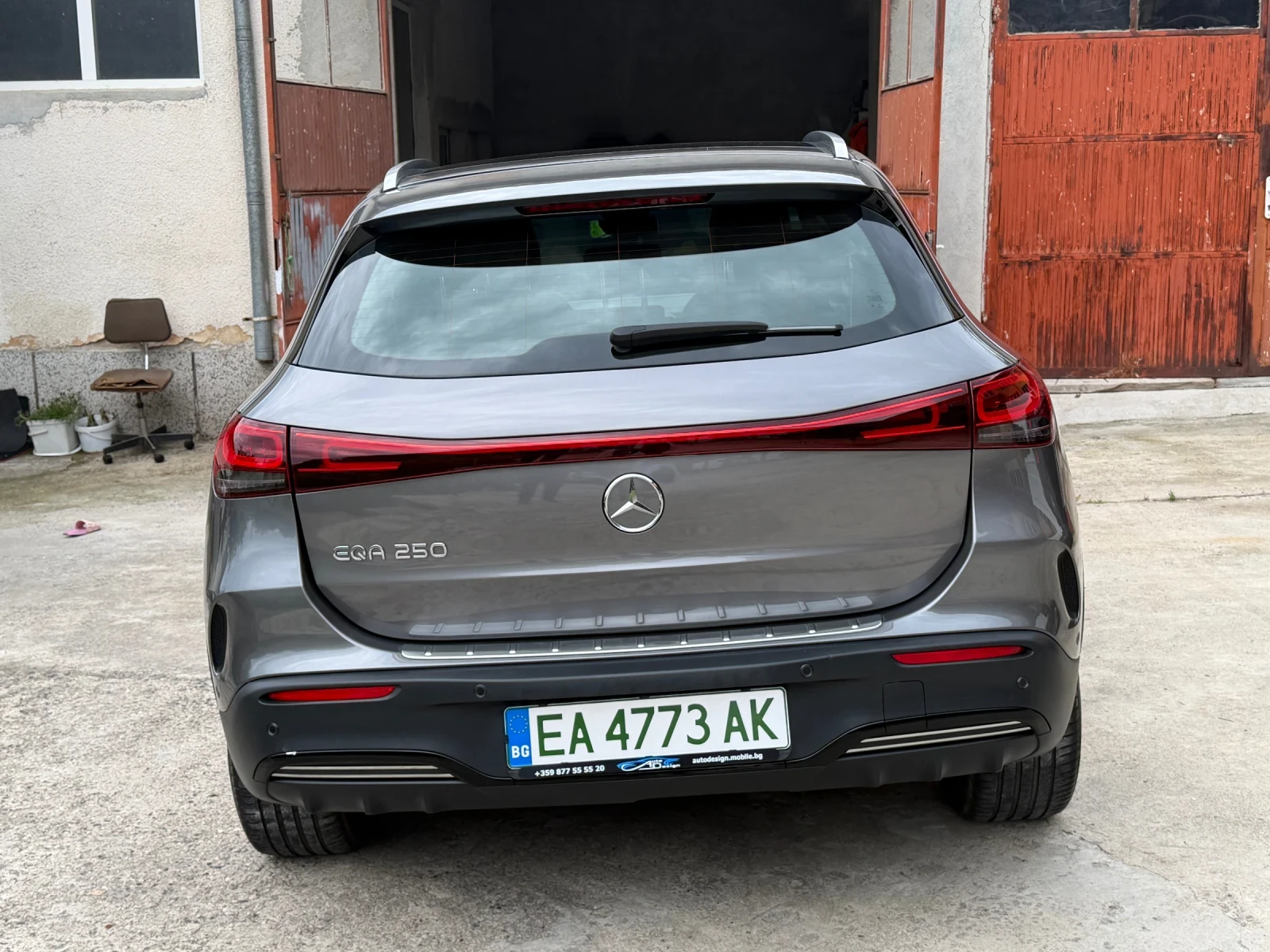 Mercedes-Benz EQA 250 PREMIUM, снимка 7 - Автомобили и джипове - 55102377