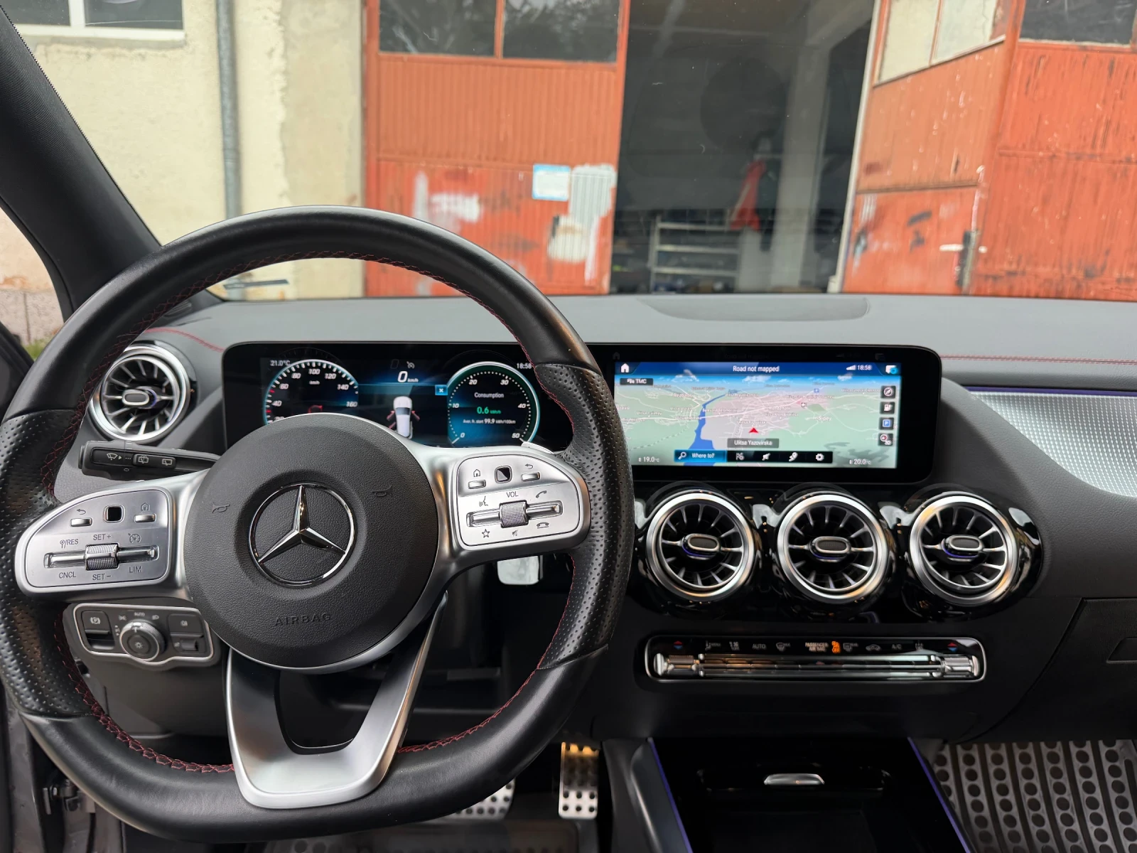 Mercedes-Benz EQA 250 PREMIUM, снимка 8 - Автомобили и джипове - 55102377