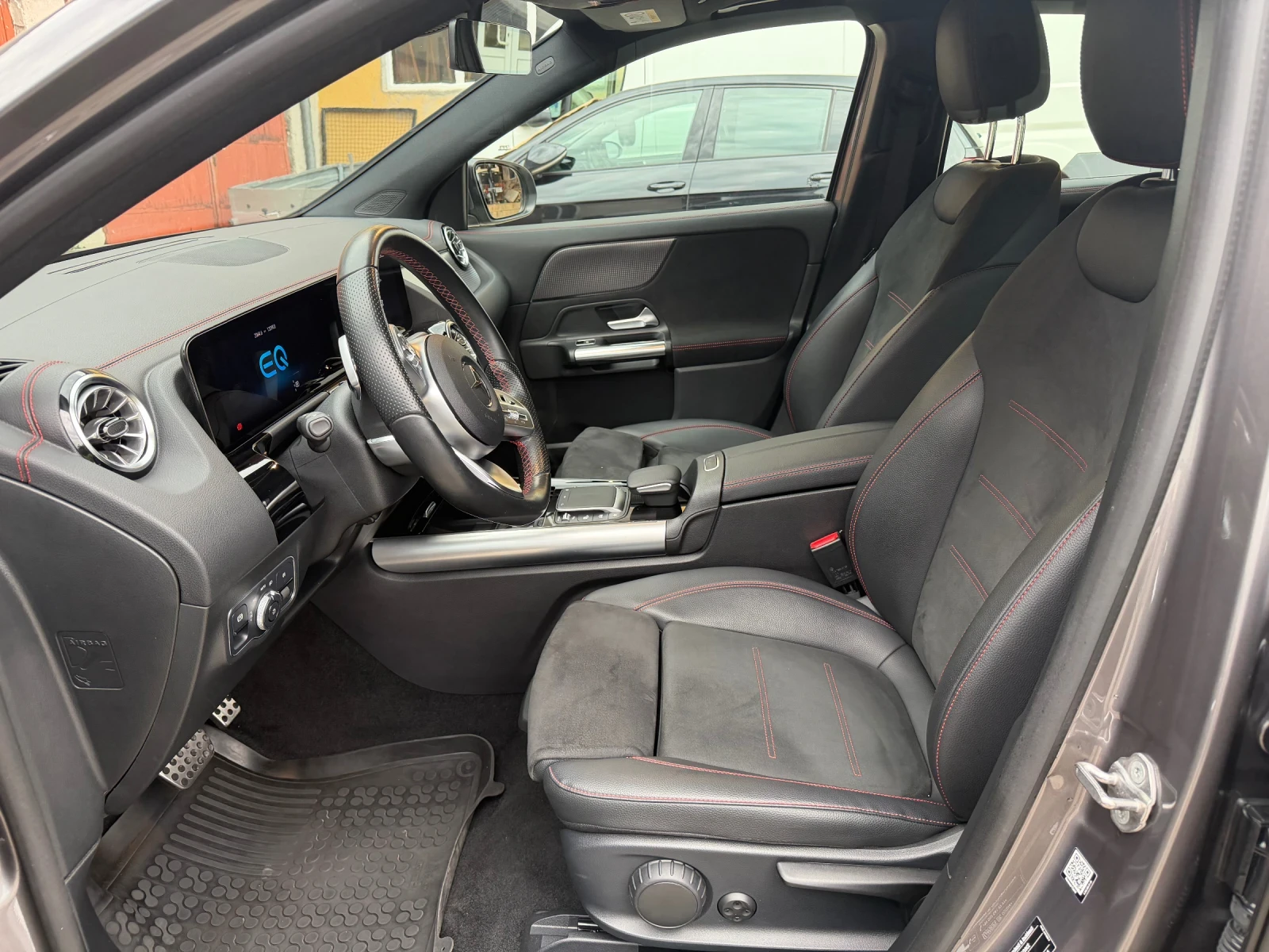 Mercedes-Benz EQA 250 PREMIUM, снимка 11 - Автомобили и джипове - 55102377