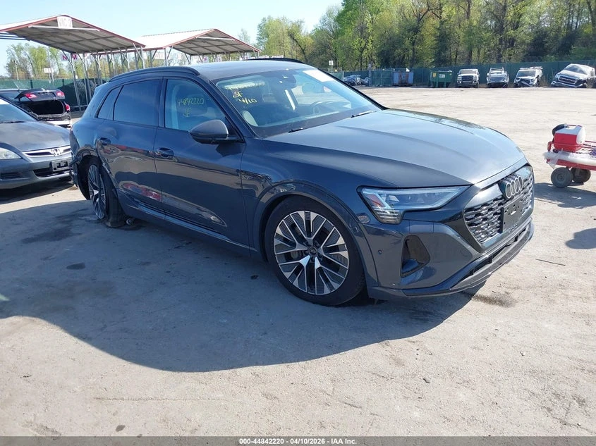 Audi Q8 E-Tron Prestige Quattro