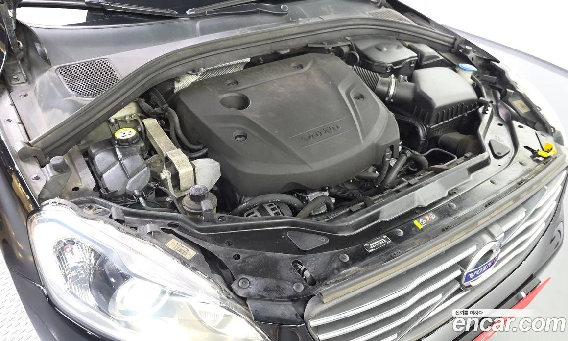 Volvo XC60 D3 1st, снимка 6 - Автомобили и джипове - 56123242