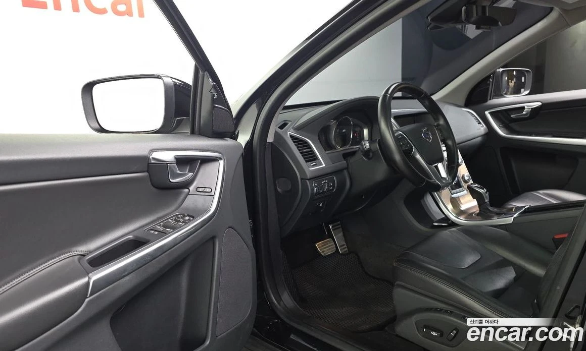 Volvo XC60 D3 1st, снимка 10 - Автомобили и джипове - 56123242