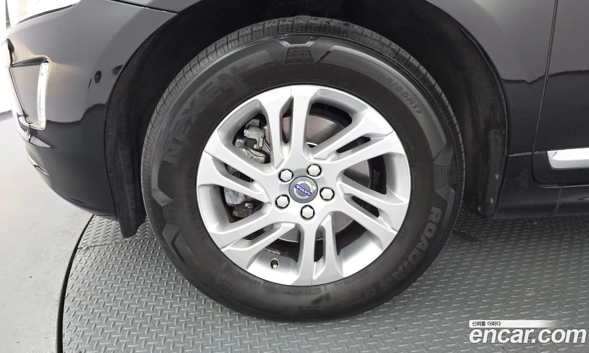 Volvo XC60 D3 1st, снимка 5 - Автомобили и джипове - 56123242