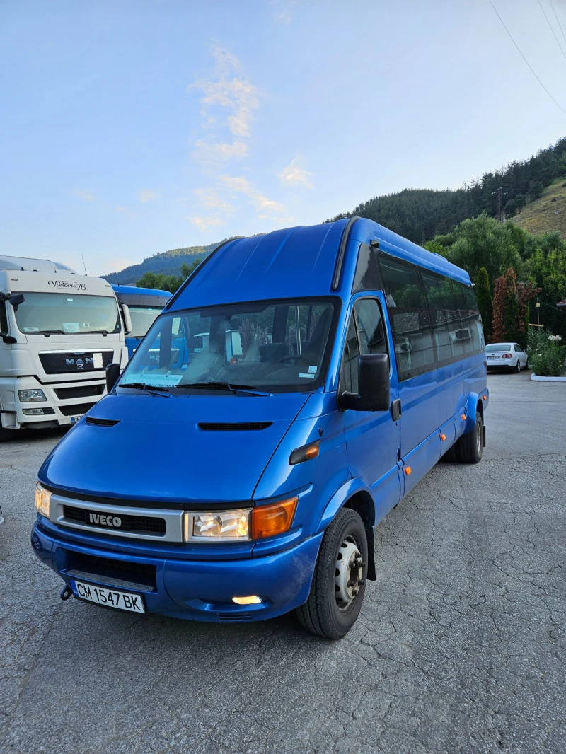 Iveco Daily 23 места, ПРОДАДЕН, снимка 1 - Бусове и автобуси - 46484731