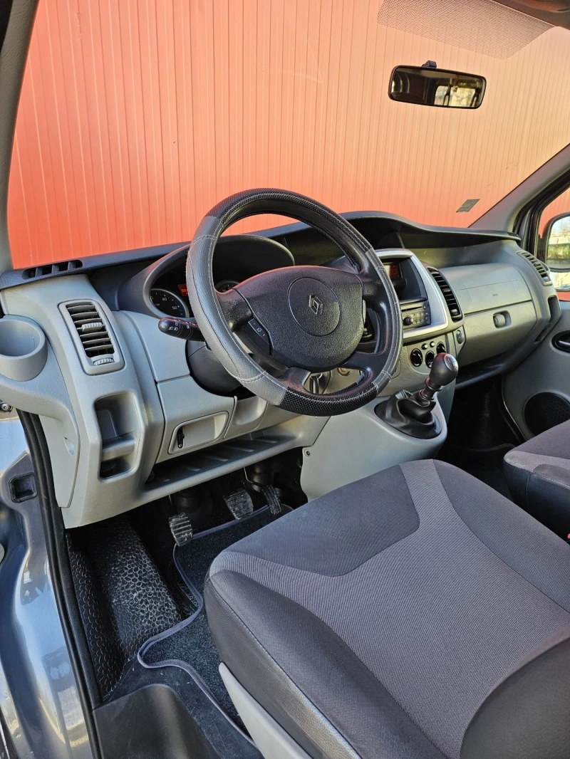 Renault Trafic 8+ 1 2.0 DCI, снимка 9 - Бусове и автобуси - 49563814