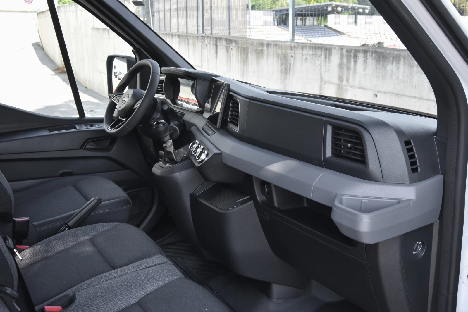 Nissan Interstar 2.0dci 130hp Comfort L3H2 - изображение 10