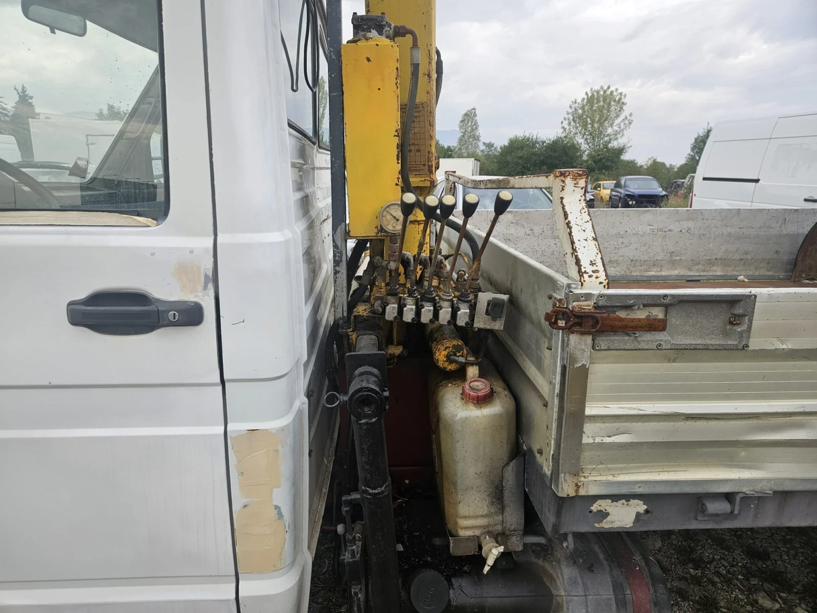 Iveco 3512 Кран - изображение 3