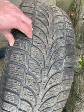 Гуми Зимни 265/60R18, снимка 6 - Гуми и джанти - 52429644