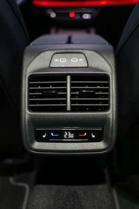 VW Passat Passat 9 R-Line Plus 2.0 TDI DSG 4MOTION, снимка 9