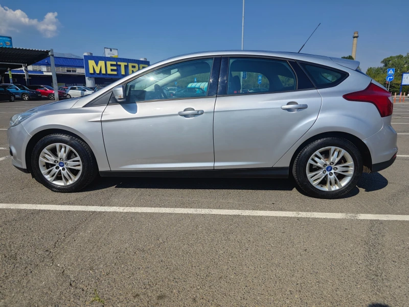 Ford Focus 1.0 Ecoboost, снимка 2 - Автомобили и джипове - 46935536