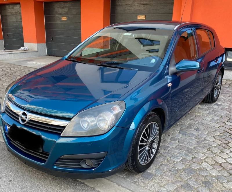 Opel Astra 1.7 CDTI, снимка 1 - Автомобили и джипове - 48098788