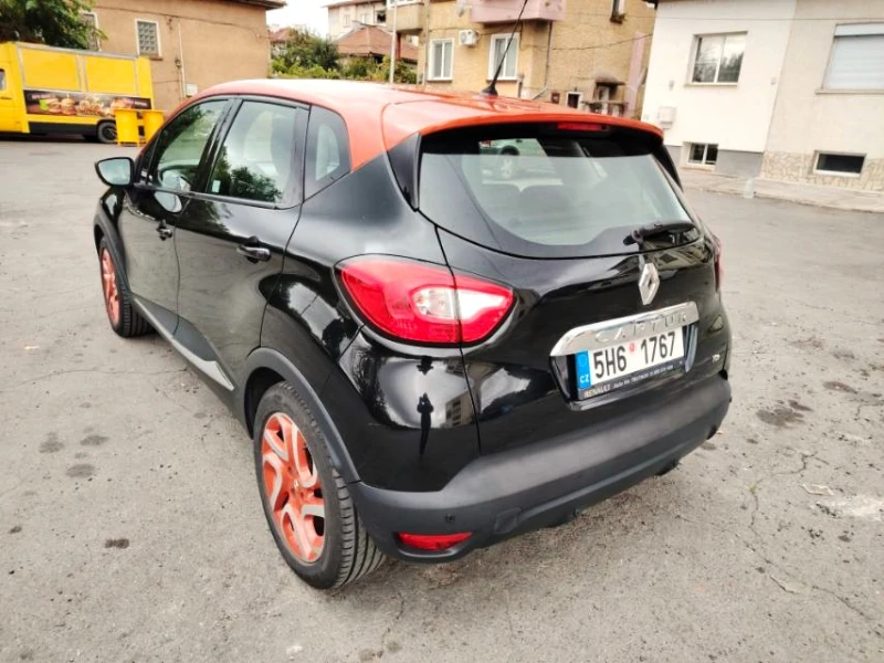 Renault Captur АВТОМАТ-1.2TCe-4ЦИЛИНЪРА-120кс-NAVI+ KEY LESS-ТОП!, снимка 4 - Автомобили и джипове - 47394236