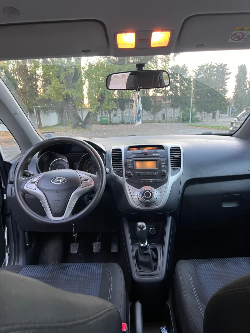 Hyundai Ix20, снимка 10 - Автомобили и джипове - 47559510