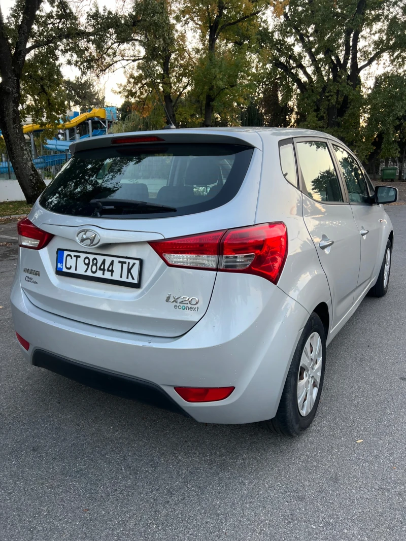 Hyundai Ix20, снимка 5 - Автомобили и джипове - 47559510