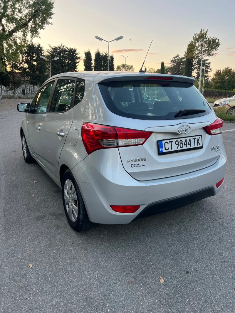 Hyundai Ix20, снимка 6 - Автомобили и джипове - 47559510