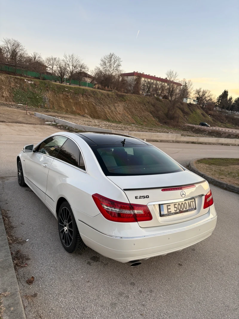 Mercedes-Benz E 250, снимка 5 - Автомобили и джипове - 48602311