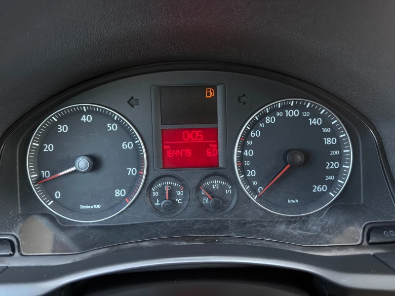 VW Golf 1.6i TOP, снимка 10 - Автомобили и джипове - 50646927