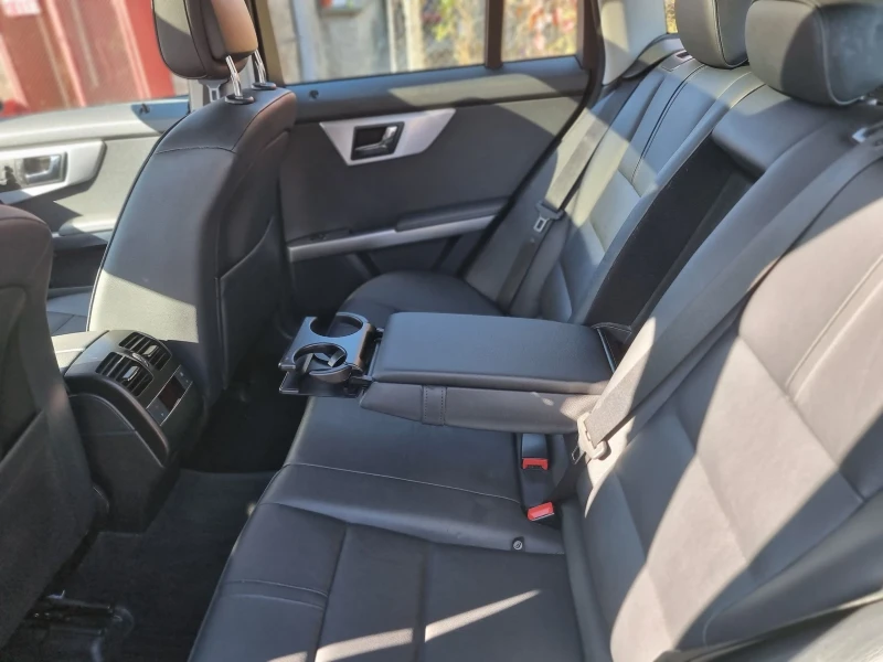Mercedes-Benz GLK, снимка 9 - Автомобили и джипове - 51075532