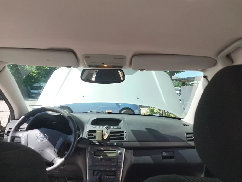 Toyota Avensis, снимка 12 - Автомобили и джипове - 52314293