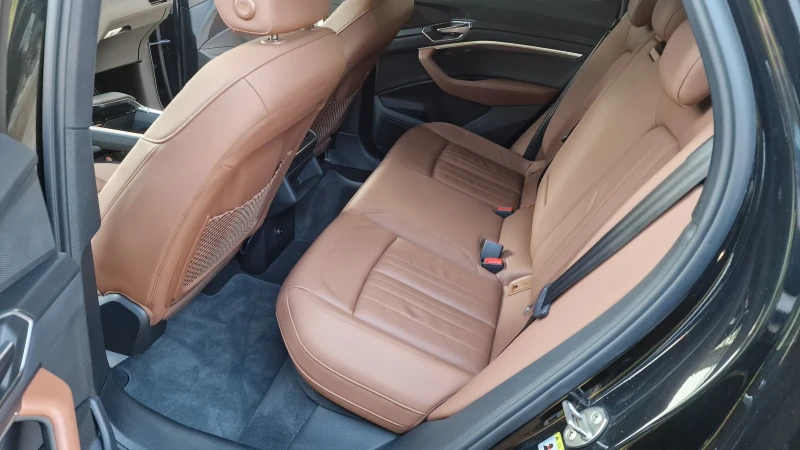 Audi E-Tron 50 S-line-Quattro-23 500 km., снимка 11 - Автомобили и джипове - 52618627