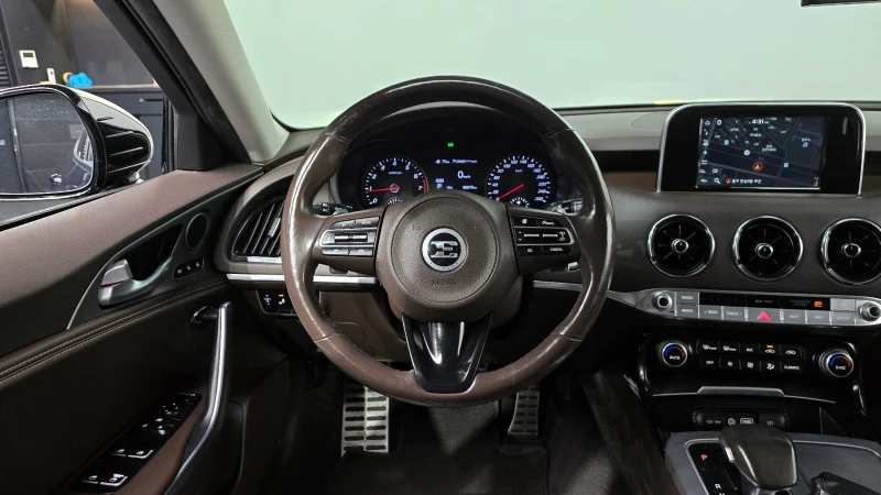 Kia Stinger 2.0T 2WD DREAM EDITION, снимка 13 - Автомобили и джипове - 52494068