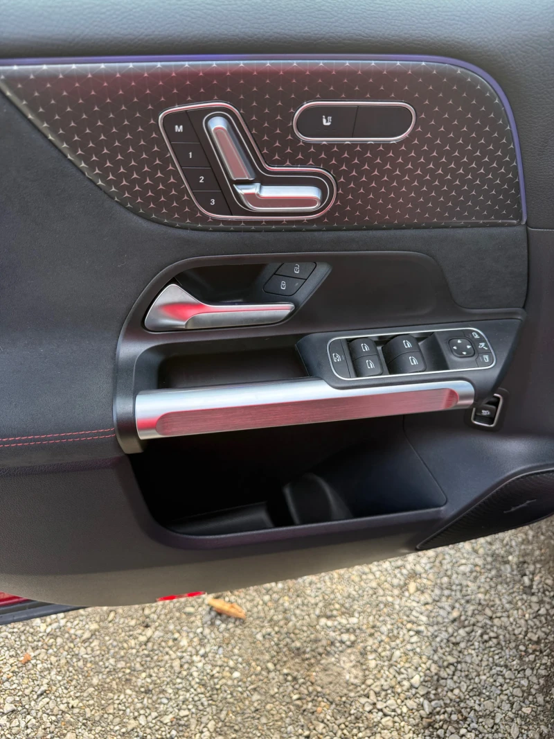 Mercedes-Benz EQB 250+ , снимка 13 - Автомобили и джипове - 53030683