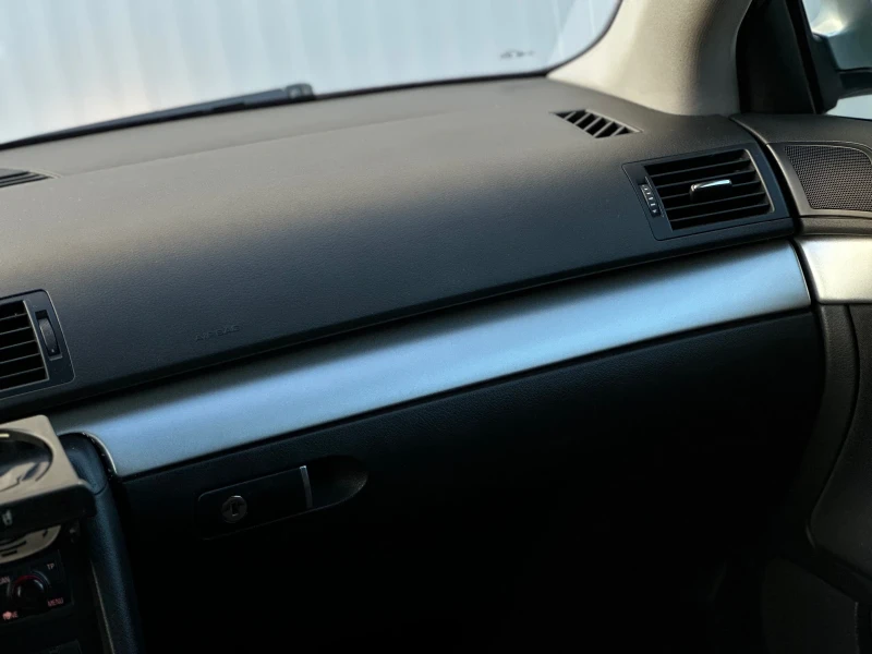 Audi A4 Бартер/Газ/Уникат/Перфектно състояние/Топ, снимка 15 - Автомобили и джипове - 53263211