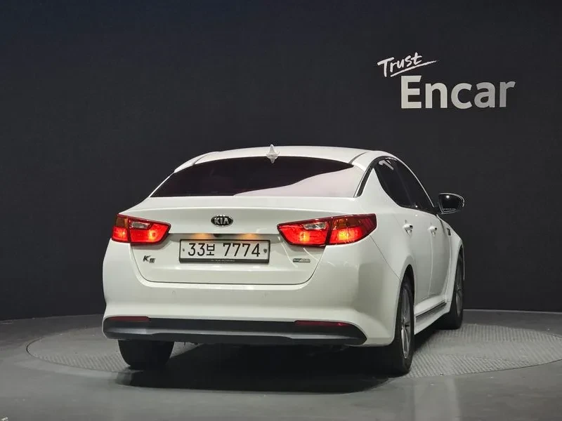 Kia K5 2.0, снимка 4 - Автомобили и джипове - 54262141