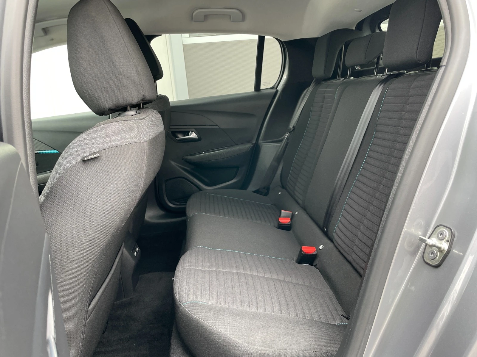 Peugeot 208 electric drive 100 kW Style | Mobile.bg   15