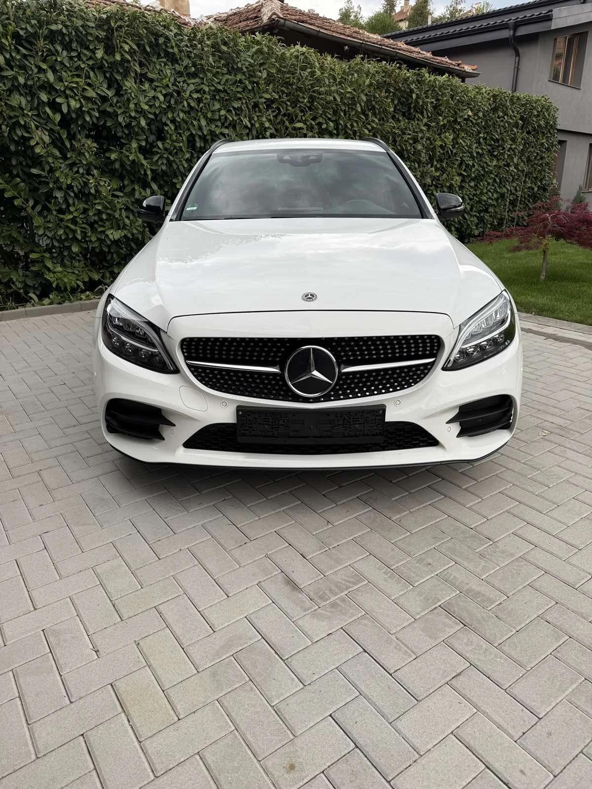 Mercedes-Benz C 300 AMG Optic+ C300DE+ 9G-tronic+ Burmester+ Камера+ Т - изображение 2