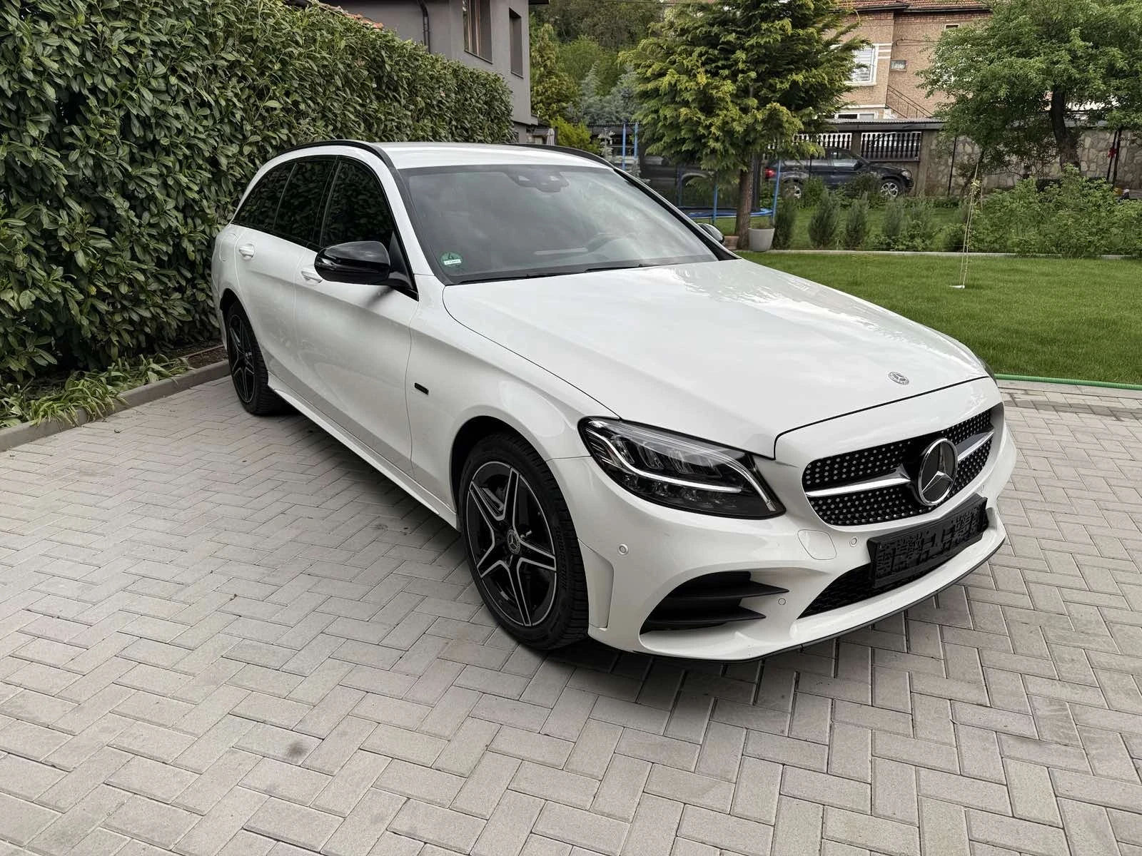 Mercedes-Benz C 300 AMG Optic+ C300DE+ 9G-tronic+ Burmester+ Камера+ Т - изображение 4