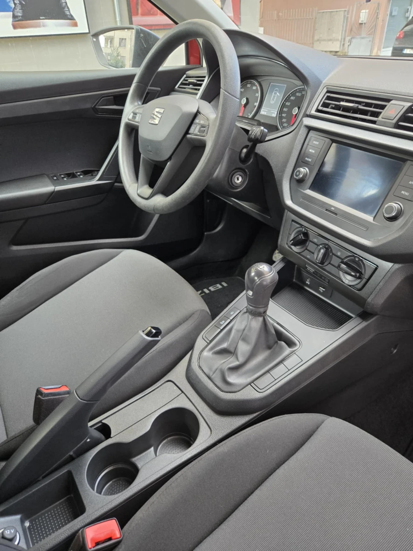 Seat Ibiza 1.0TSI - изображение 10