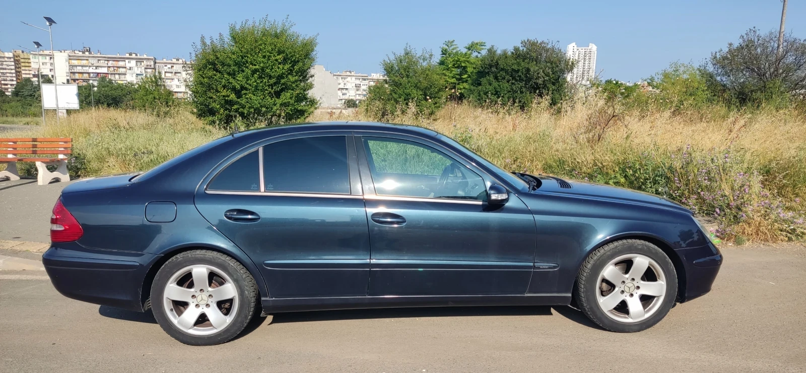Mercedes-Benz E 220  - изображение 4