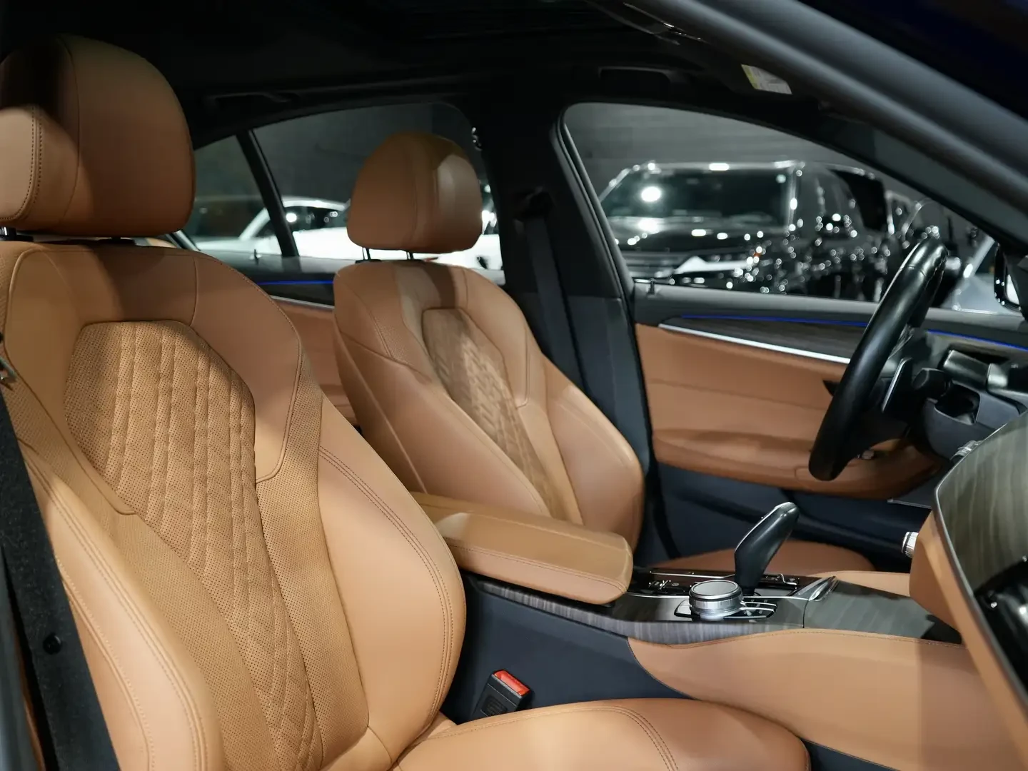 BMW 530 HARMAN-KARDON/HEAD-UP/CARPLAY/LANE DEPARTURE | Mobile.bg   15